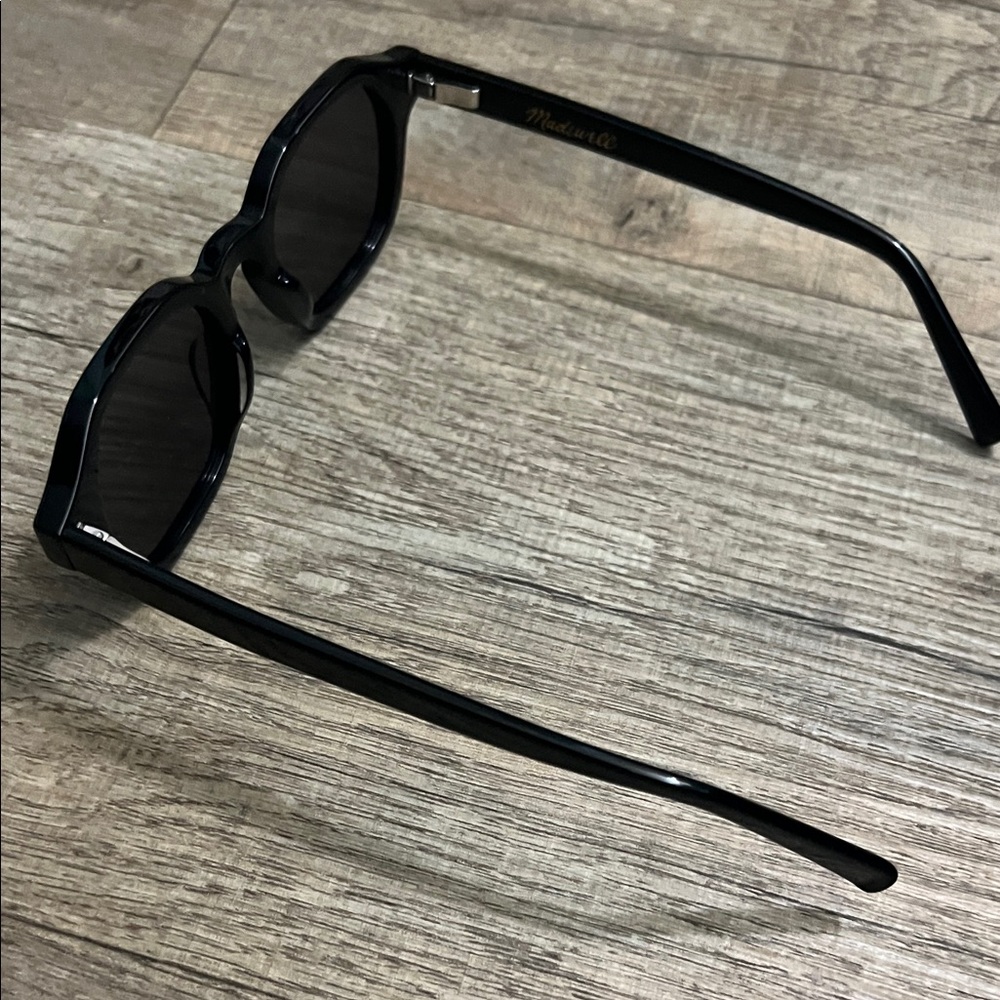 Madewell Black Sunglasses
